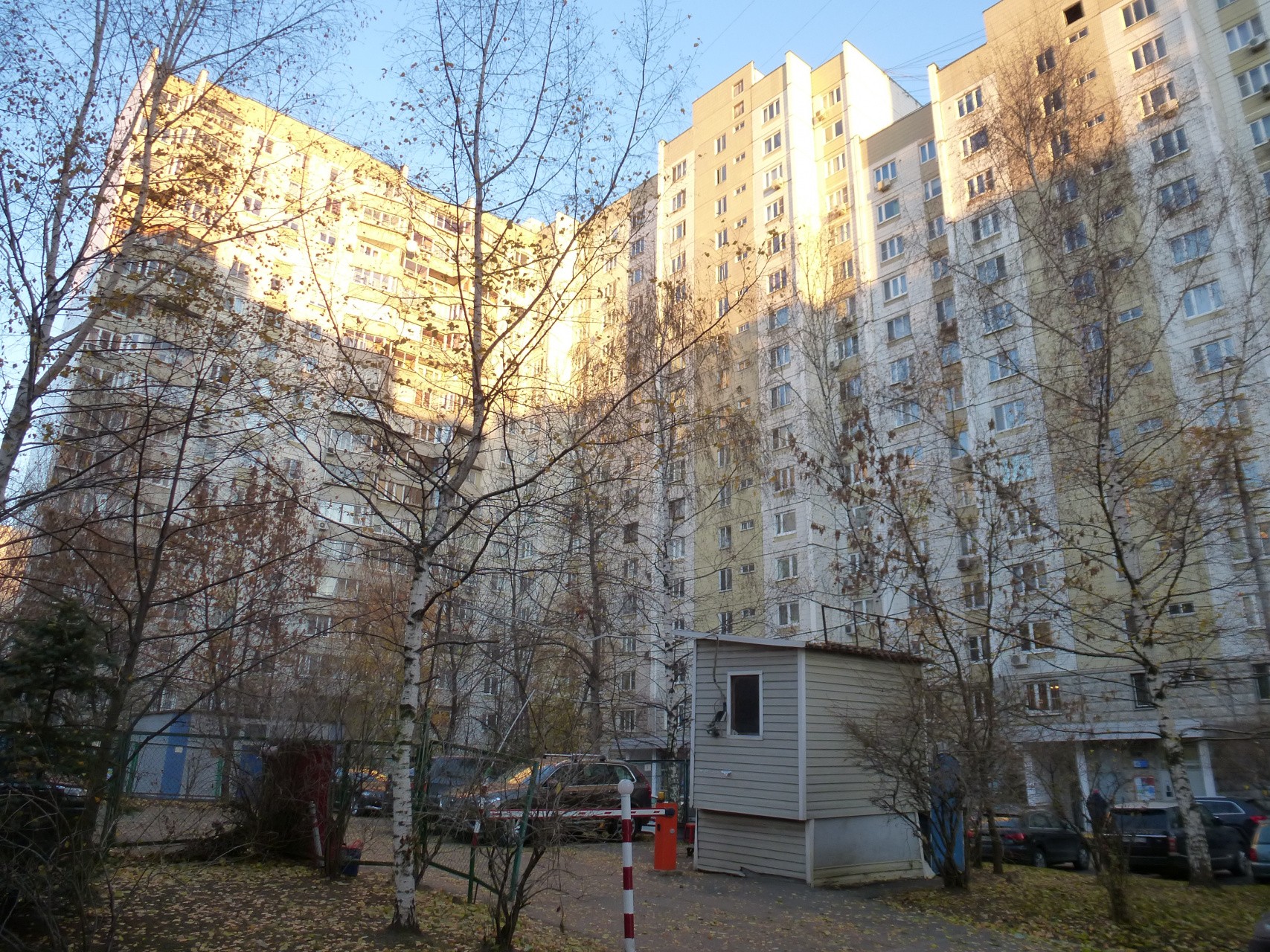 г. Москва, ул. Новочеремушкинская, д. 16-фасад здания