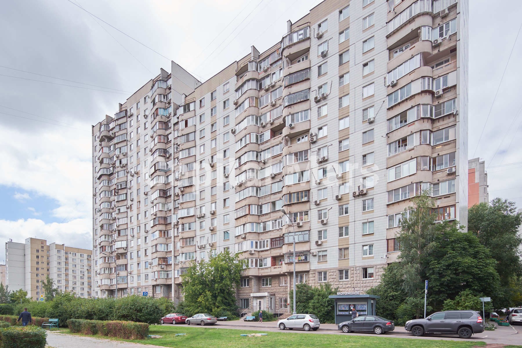 г. Москва, ул. Новочеремушкинская, д. 20/23-фасад здания