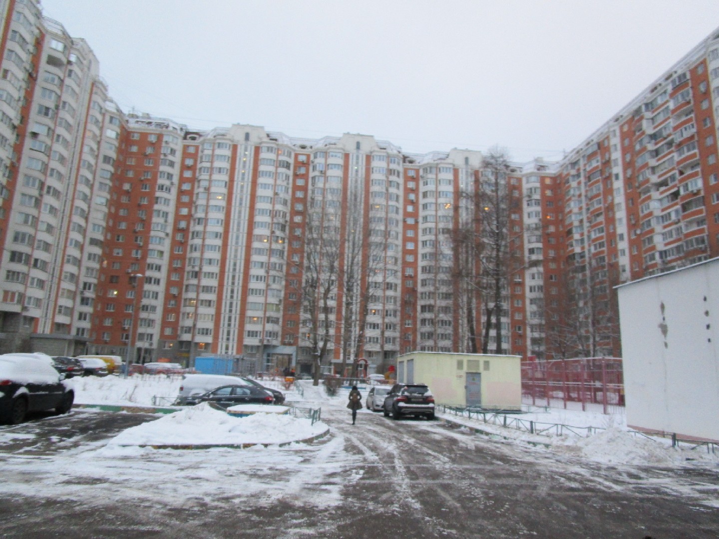 г. Москва, ул. Новочеремушкинская, д. 49-фасад здания