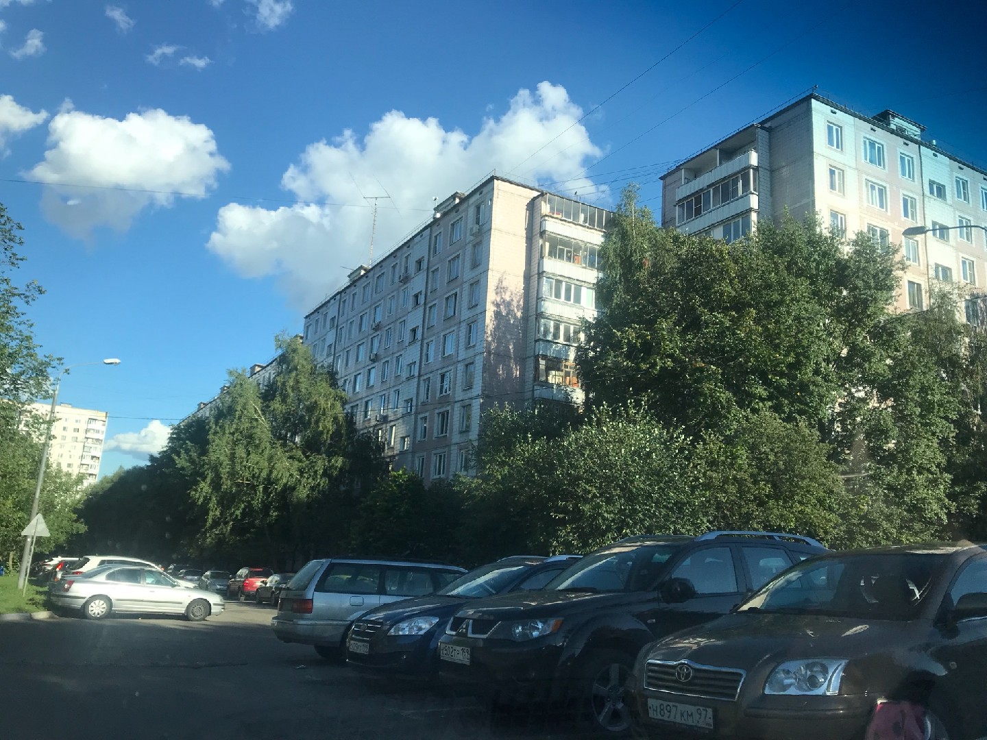 г. Москва, пр-кт. Новоясеневский, д. 21, к. 3-фасад здания