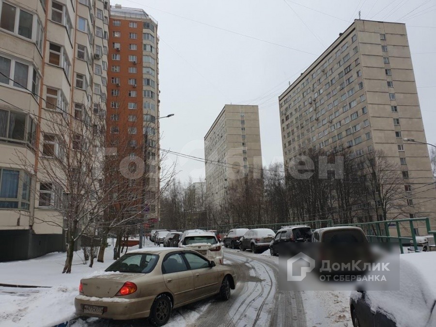 г. Москва, ул. Обручева, д. 28, к. 7-придомовая территория