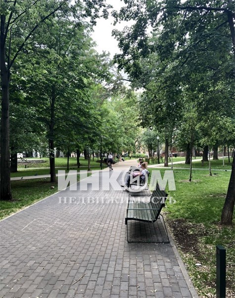 г. Москва, пер. Огородная Слобода, д. 10-придомовая территория