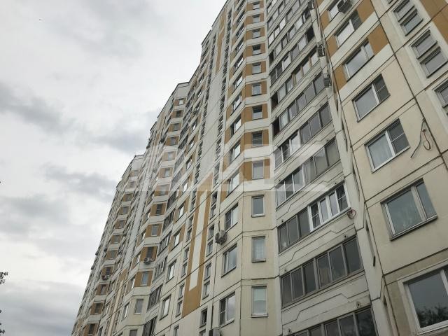 г. Москва, ул. Олеко Дундича, д. 32-фасад здания