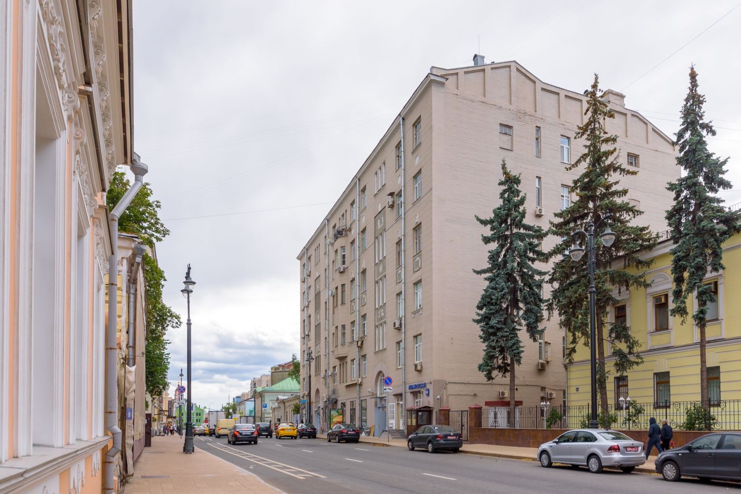 г. Москва, ул. Ордынка Б., д. 68-фасад здания