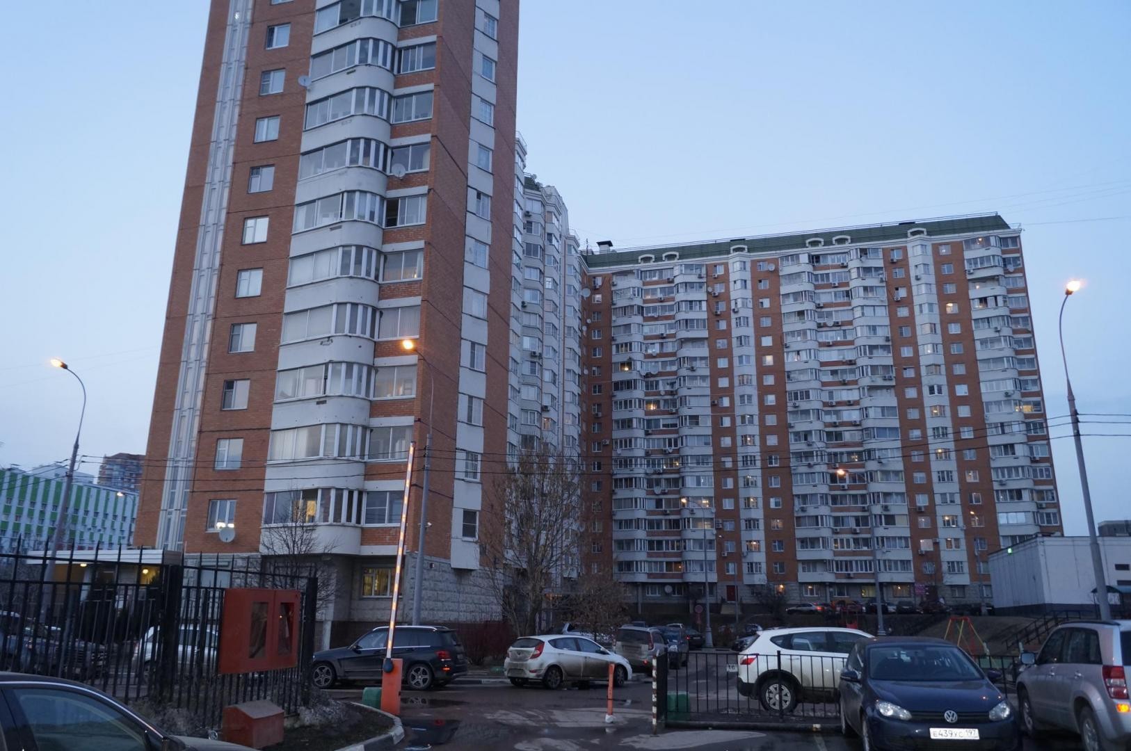 г. Москва, ул. Островитянова, д. 9, к. 4-фасад здания