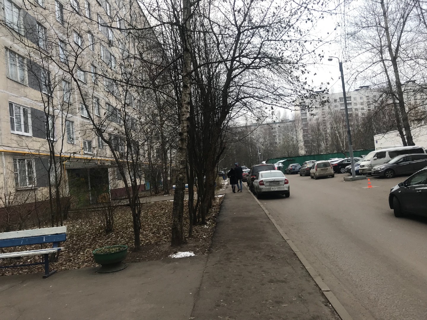 г. Москва, ул. Островитянова, д. 22, к. 2-придомовая территория