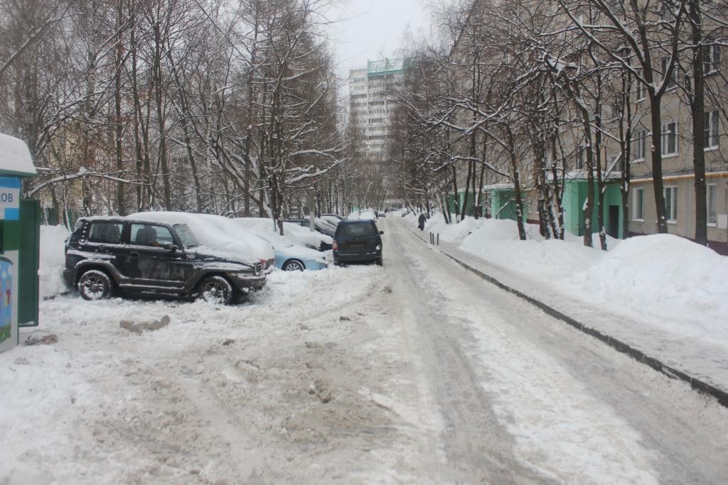 г. Москва, ул. Островитянова, д. 45, к. 1-придомовая территория