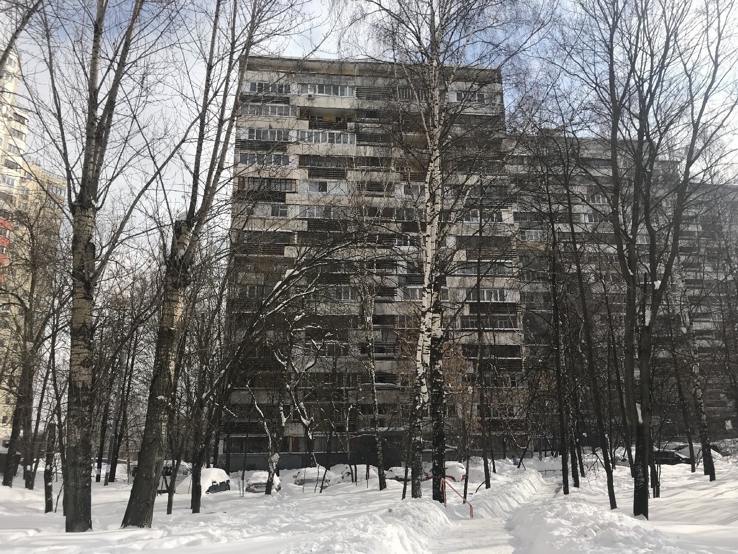 г. Москва, ул. Островитянова, д. 51-фасад здания