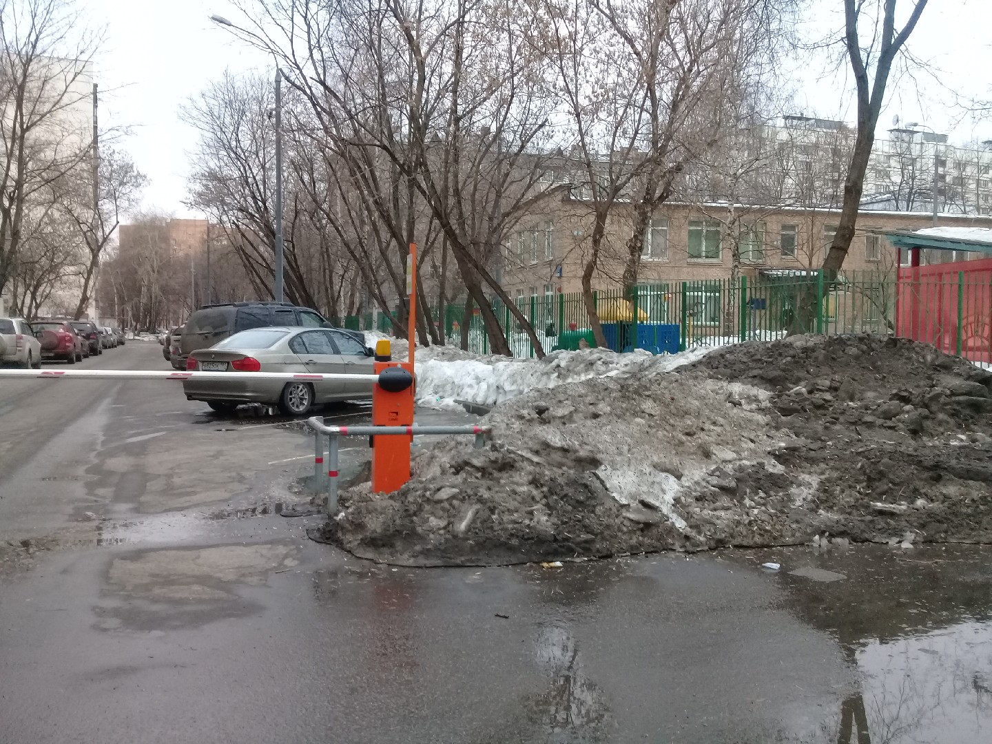 г. Москва, ул. Переяславская Б., д. 19-придомовая территория