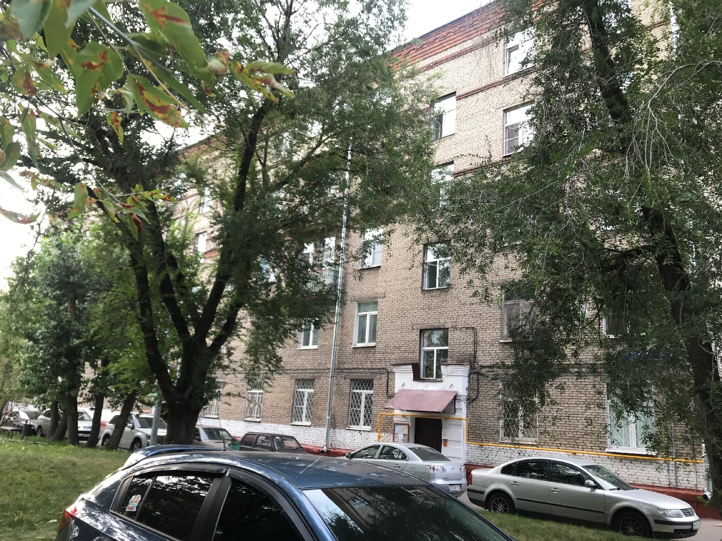 г. Москва, ул. Перовская, д. 7, к. 2-фасад здания