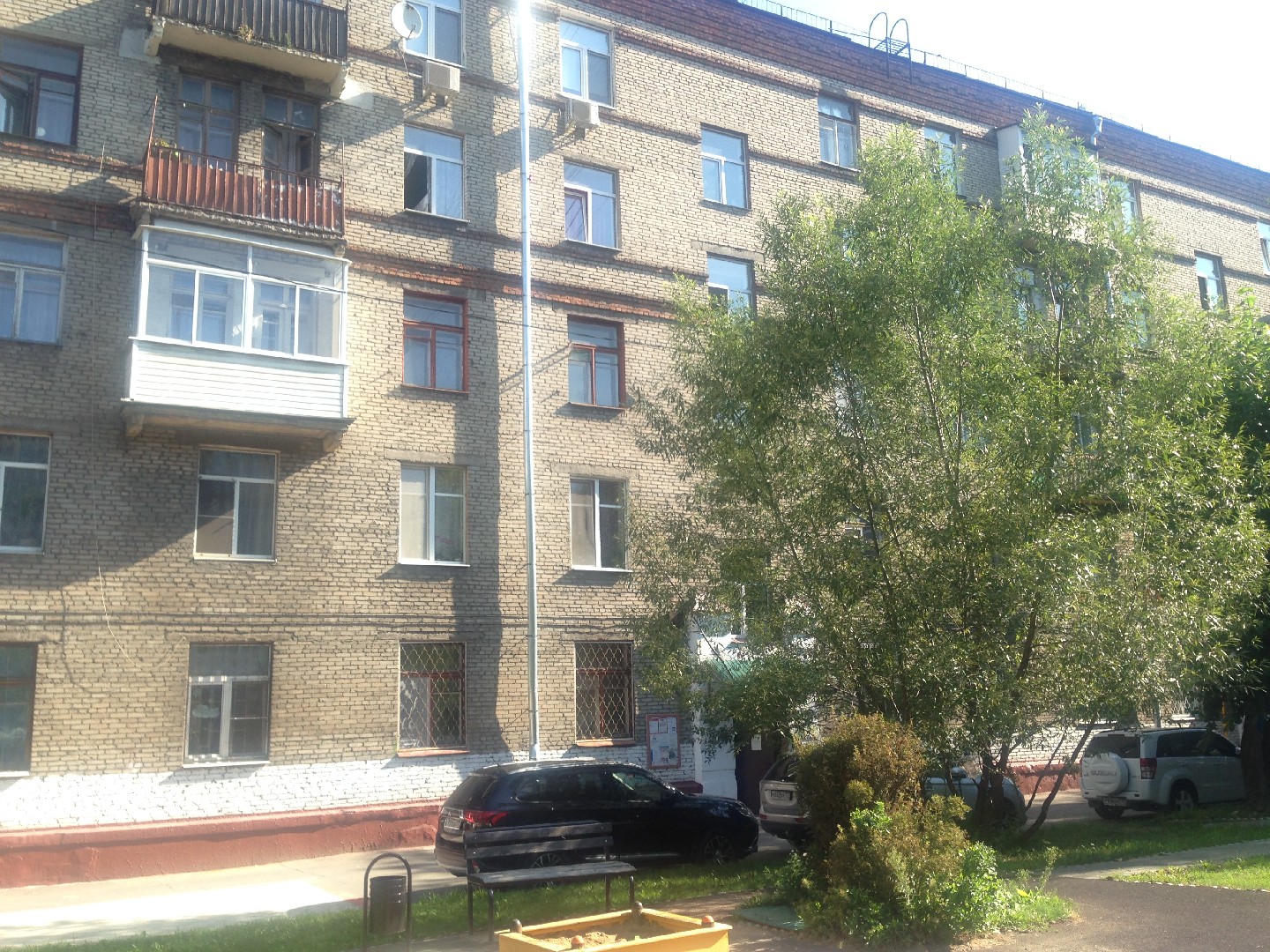 г. Москва, ул. Перовская, д. 7, к. 2-фасад здания