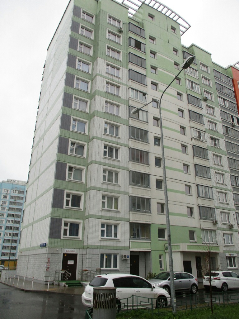 г. Москва, ул. Перовская, д. 66, к. 8-фасад здания