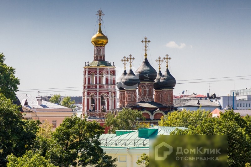 г. Москва, б-р. Петровский, д. 21-придомовая территория