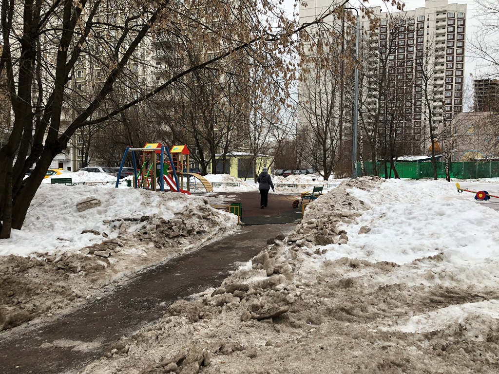 г. Москва, ул. Петрозаводская, д. 32, к. 2-придомовая территория