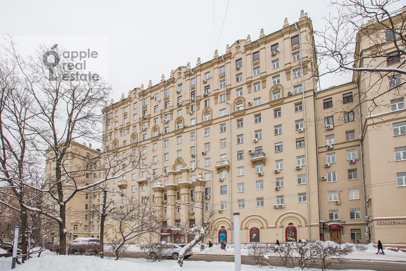 г. Москва, ул. Пироговская Б., д. 53-фасад здания