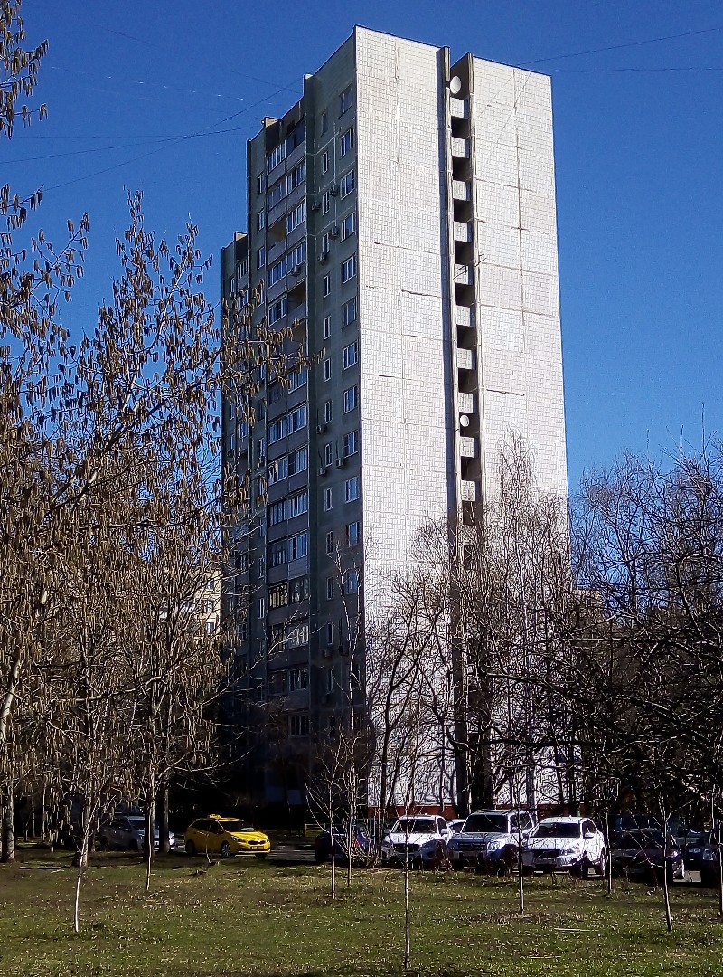 г. Москва, ул. Плещеева, д. 9-фасад здания