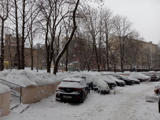 г. Москва, ул. Полянка Б., д. 30-придомовая территория