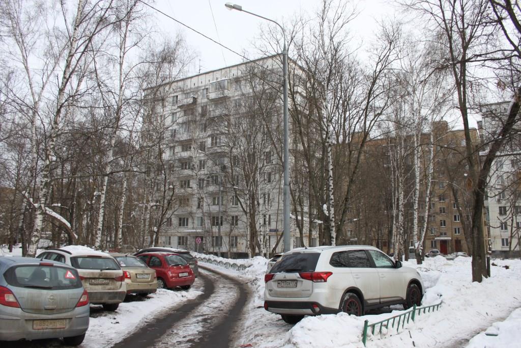 г. Москва, ул. Приорова, д. 4-придомовая территория