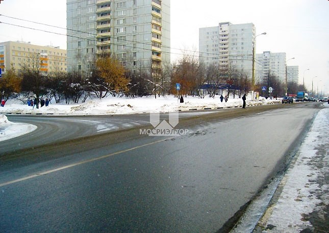 г. Москва, ул. Россошанская, д. 11, к. 2-придомовая территория