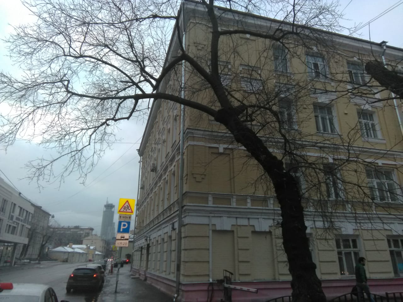 г. Москва, ул. Садовническая, д. 66-фасад здания