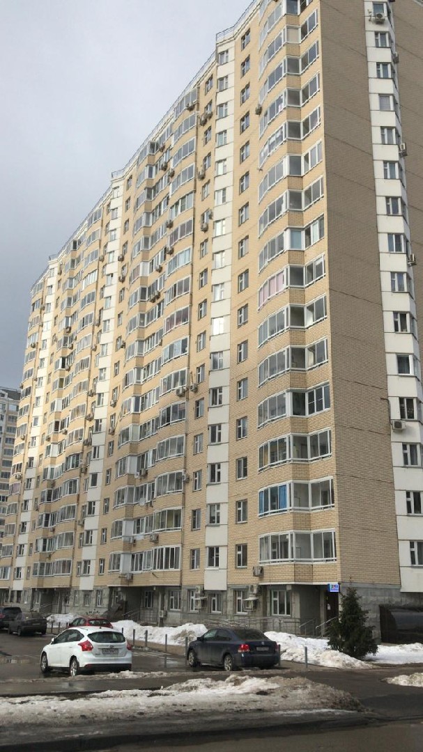 г. Москва, ул. Самуила Маршака (п Внуковское), д. 12-фасад здания