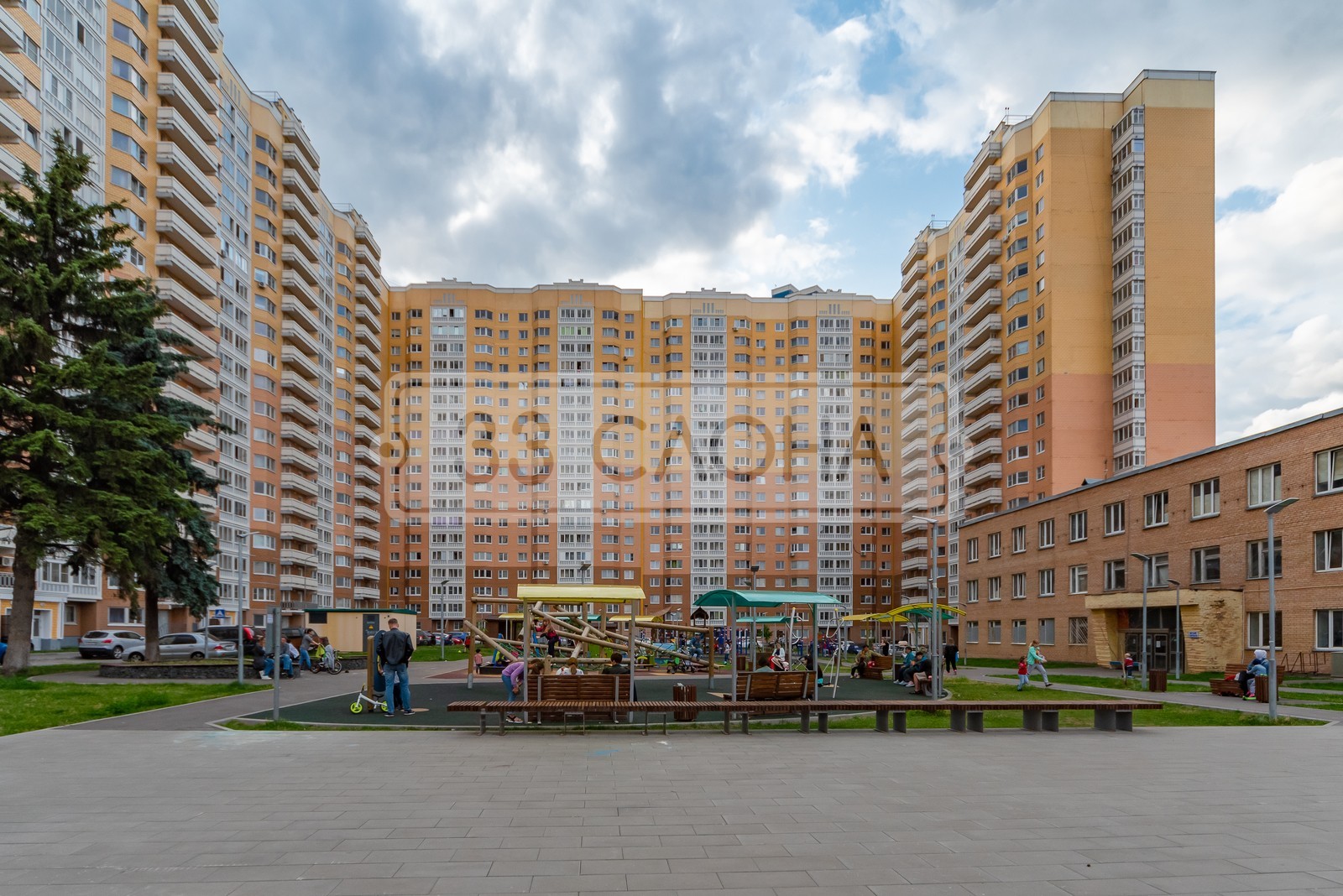 г. Москва, ул. Синявинская, д. 11, к. 3-фасад здания