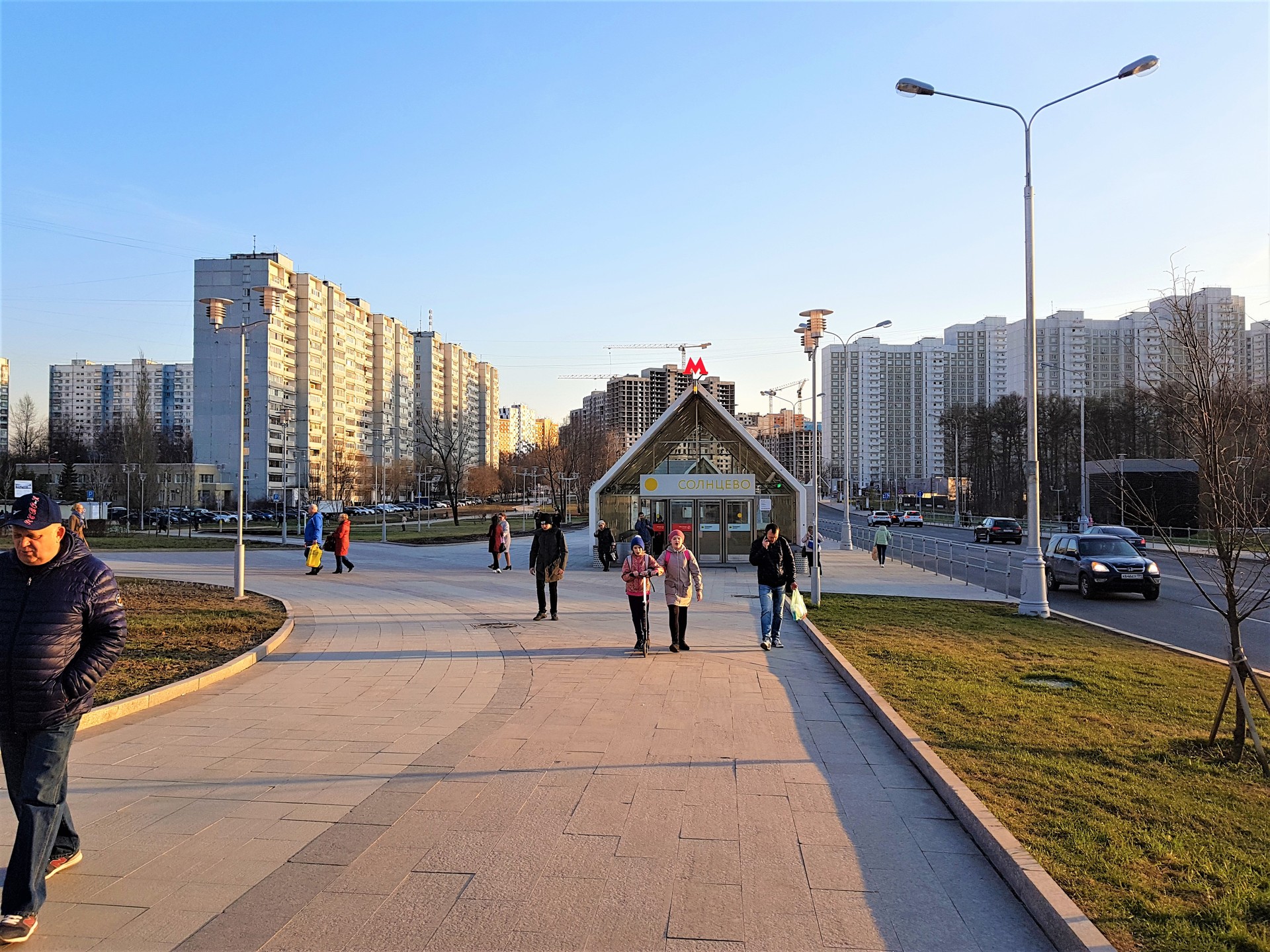 г. Москва, пр-кт. Солнцевский, д. 1-придомовая территория