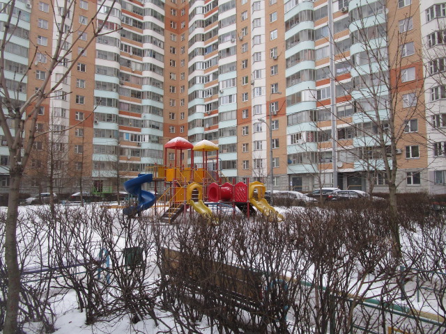 г. Москва, пр-кт. Солнцевский, д. 14-придомовая территория