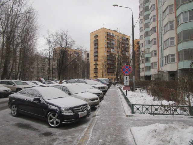 г. Москва, пр-кт. Солнцевский, д. 14-придомовая территория