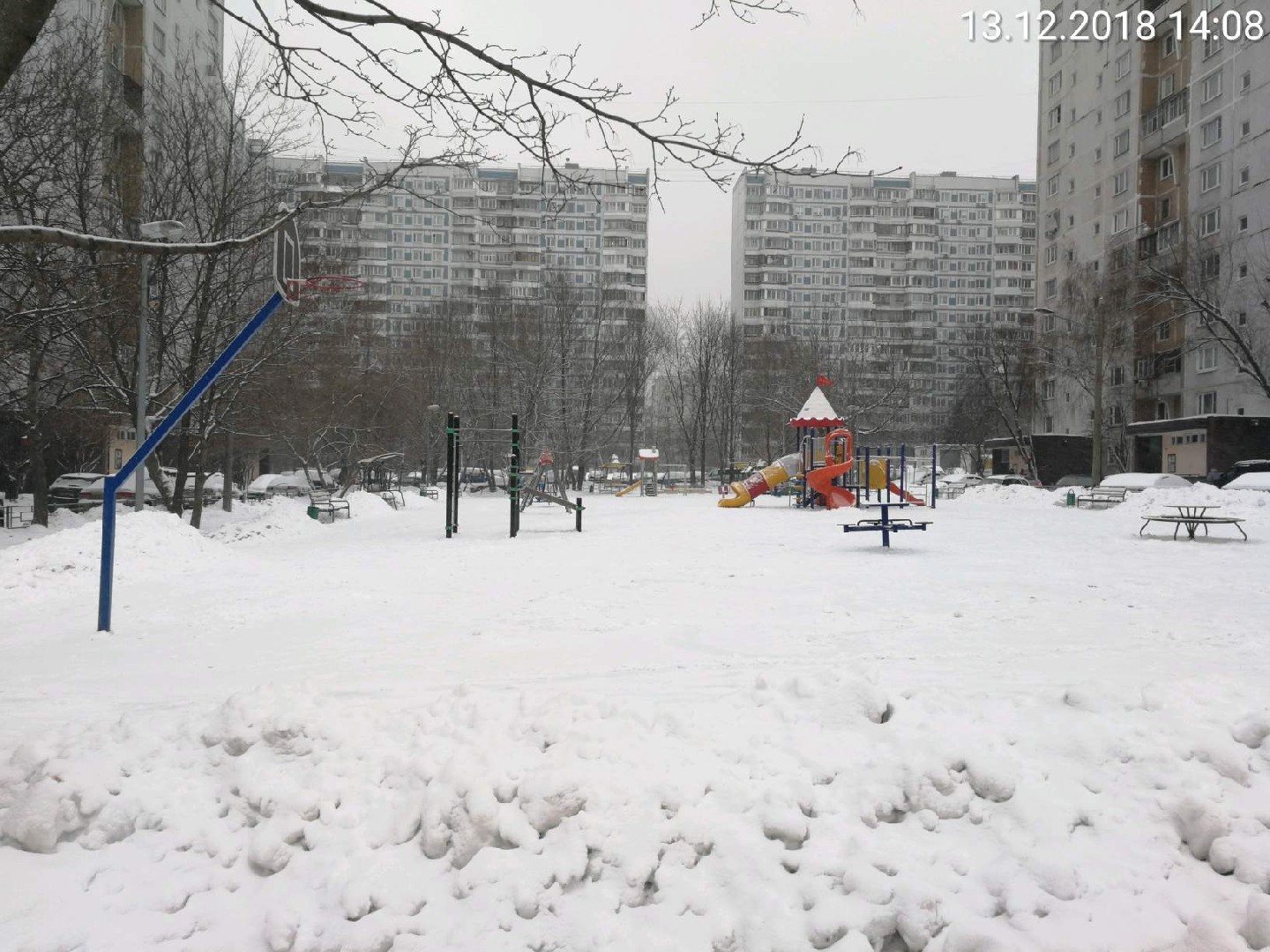 г. Москва, пр-кт. Солнцевский, д. 19, к. 1-придомовая территория