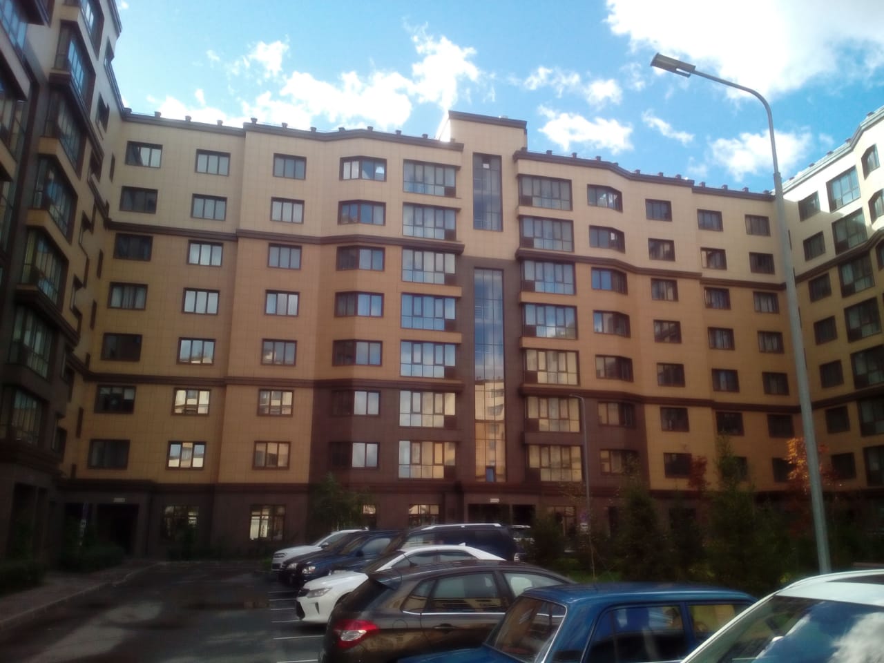 г. Москва, п. Сосенское, д. Сосенки, ул. Ясеневая, д. 5, к. 1-фасад здания