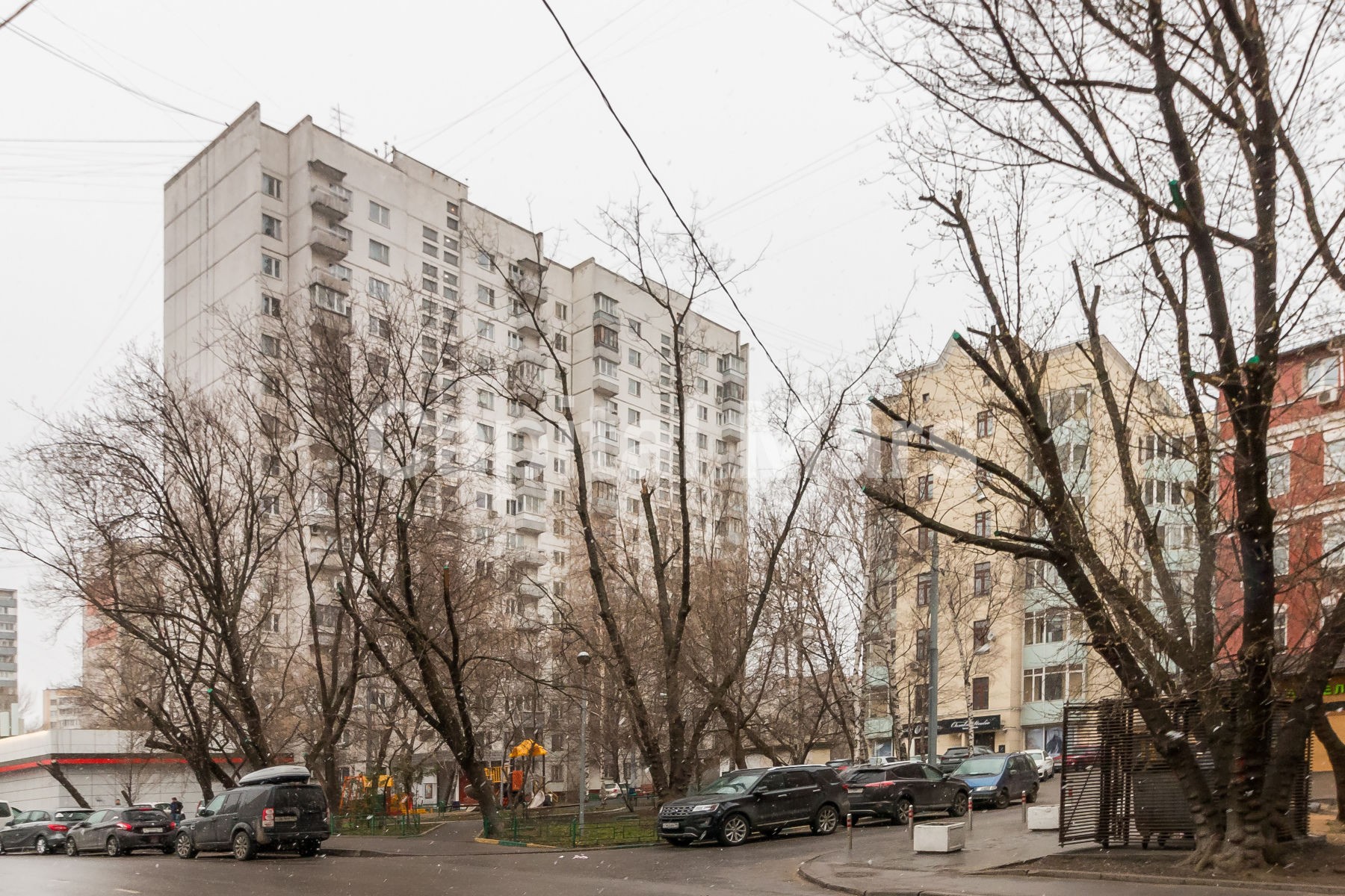 г. Москва, ул. Спасская Б., д. 27-фасад здания