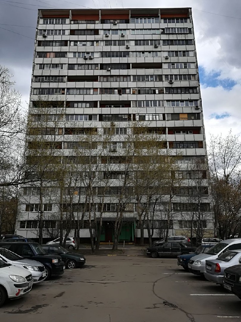 г. Москва, ул. Сталеваров, д. 24-фасад здания