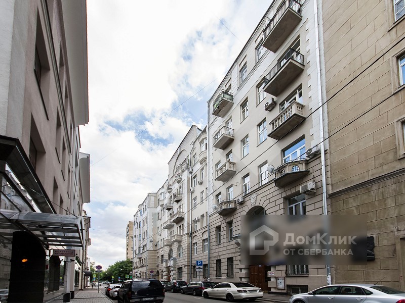 г. Москва, пер. Староконюшенный, д. 5/14-фасад здания