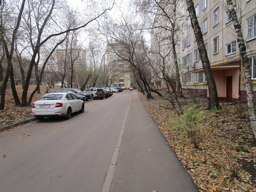 г. Москва, ул. Старый Гай, д. 6-придомовая территория