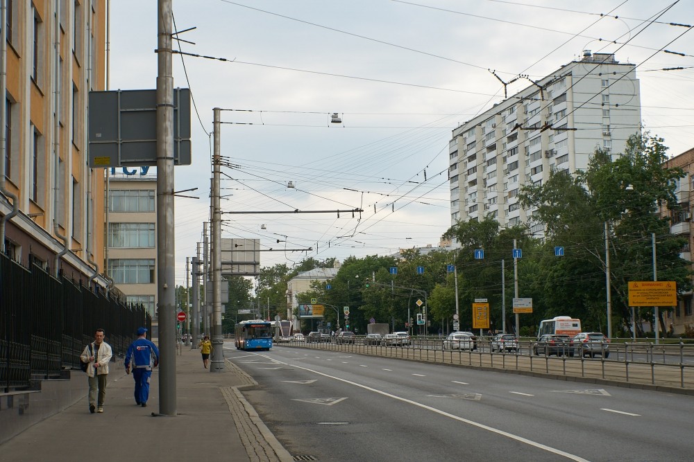 г. Москва, ул. Стромынка, д. 13-придомовая территория