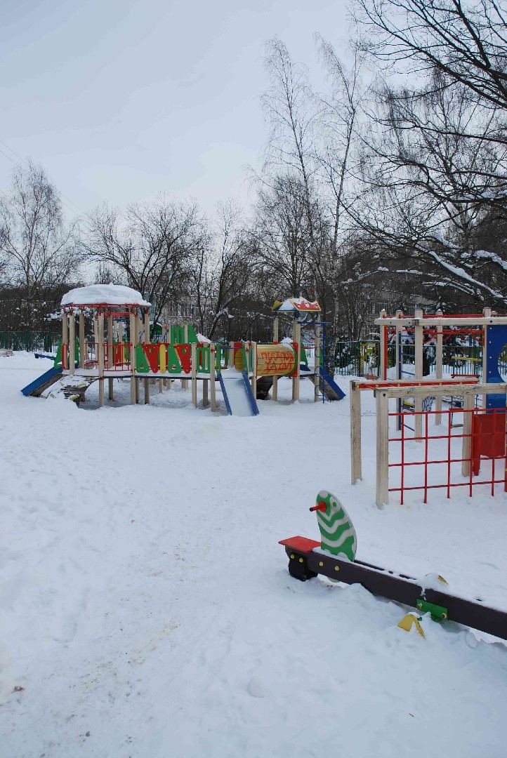 г. Москва, ул. Теплый Стан, д. 12, к. 1-придомовая территория