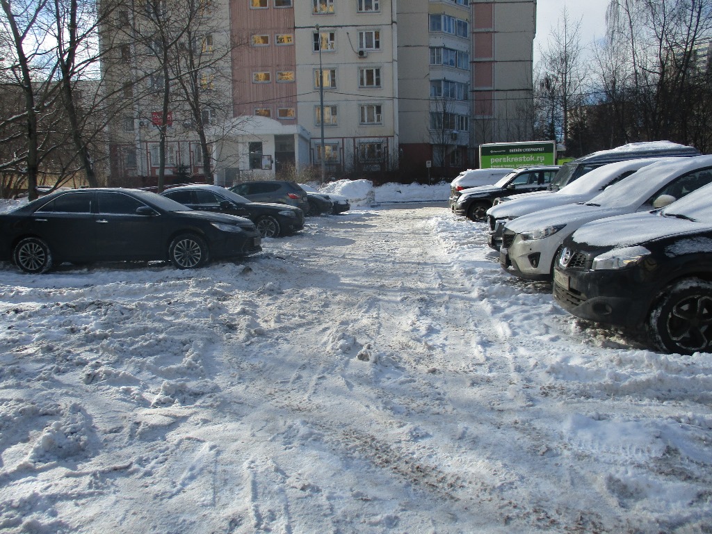 г. Москва, ул. Удальцова, д. 87, к. 4-придомовая территория