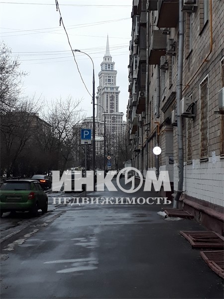 г. Москва, ул. Усиевича, д. 23-придомовая территория