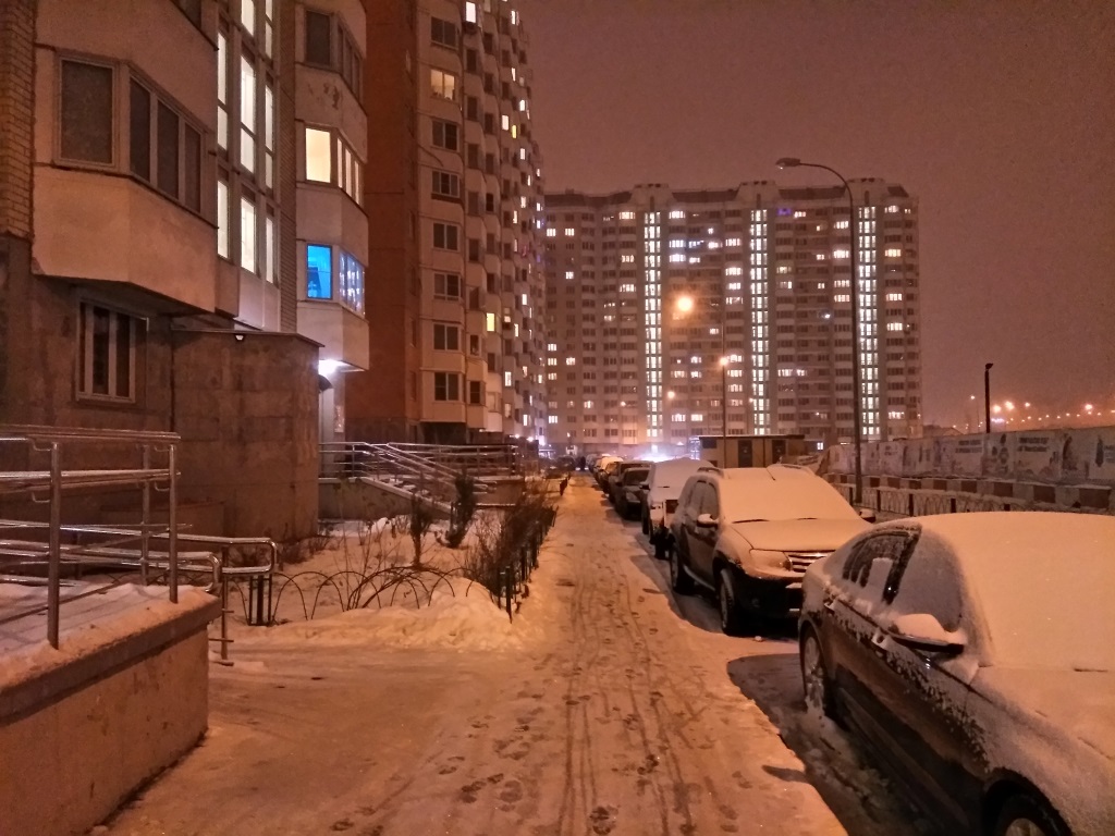 г. Москва, ул. Ухтомского Ополчения, д. 8-придомовая территория