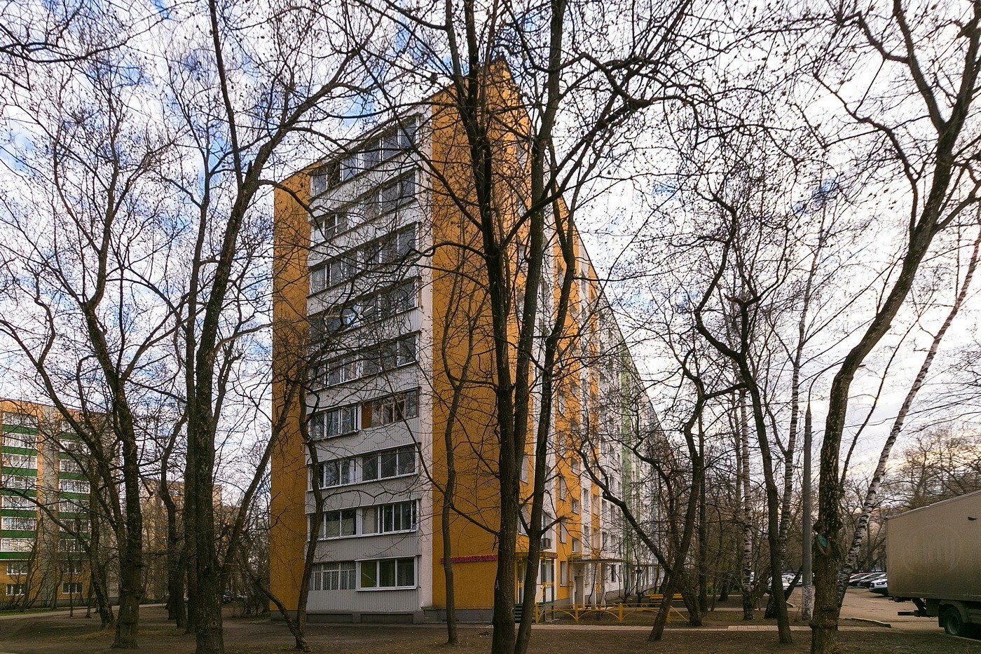 г. Москва, ул. Федора Полетаева, д. 30-фасад здания