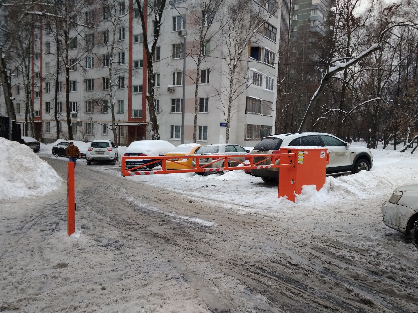 г. Москва, ул. Фестивальная, д. 14-придомовая территория