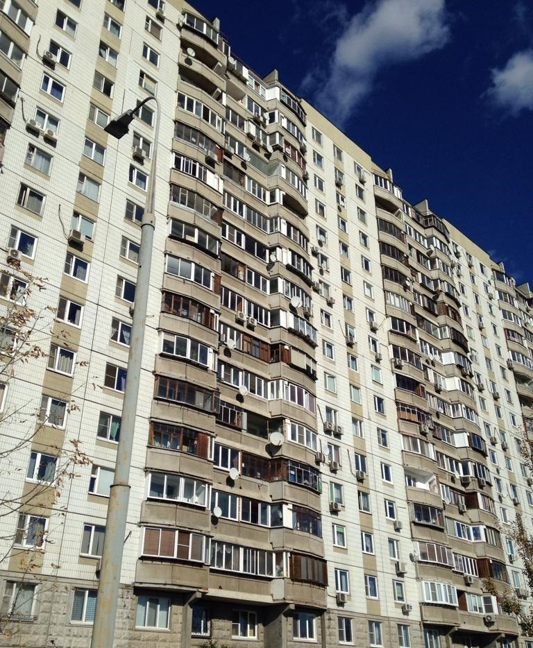 г. Москва, б-р. Филевский, д. 40-фасад здания