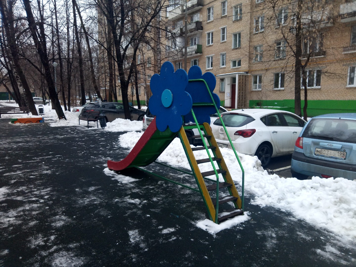 г. Москва, ул. Черкизовская Б., д. 30, к. 5-придомовая территория