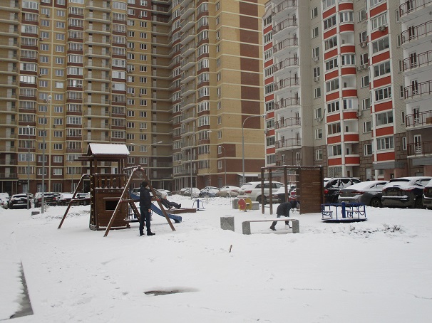 г. Москва, проезд. Чечерский (п Воскресенское), д. 122, к. 2-придомовая территория