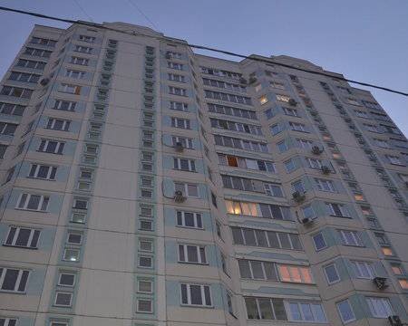 г. Москва, ул. Юных Ленинцев, д. 57, к. 2-фасад здания