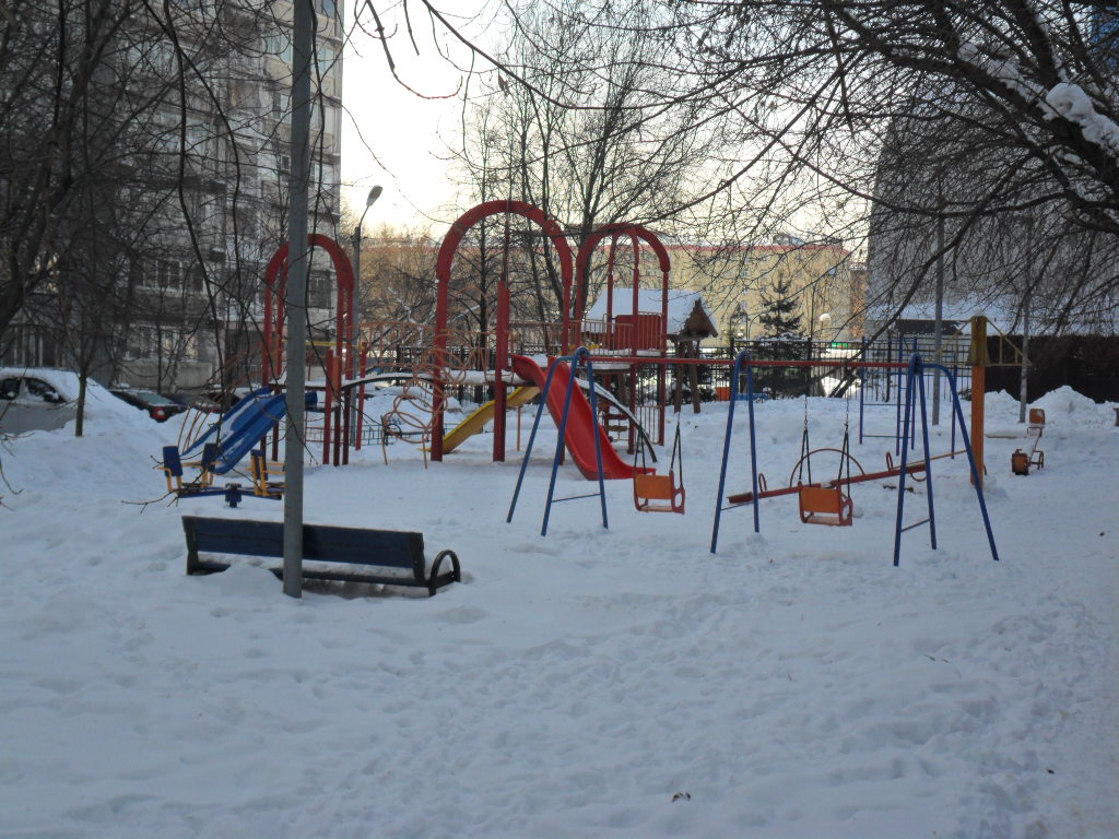 г. Москва, ул. Яблочкова, д. 43Б-придомовая территория