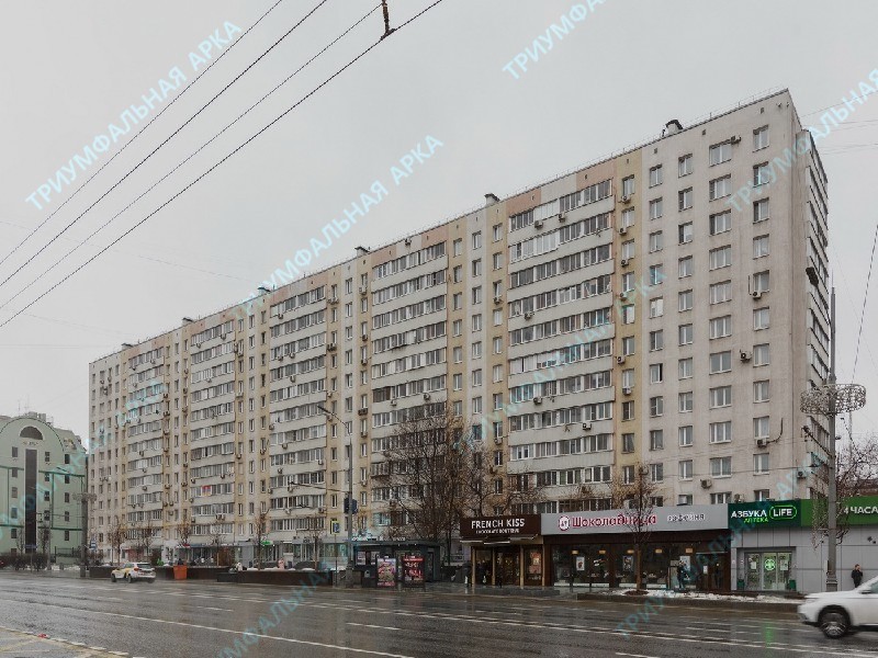 г. Москва, ул. Якиманка Б., д. 32-фасад здания