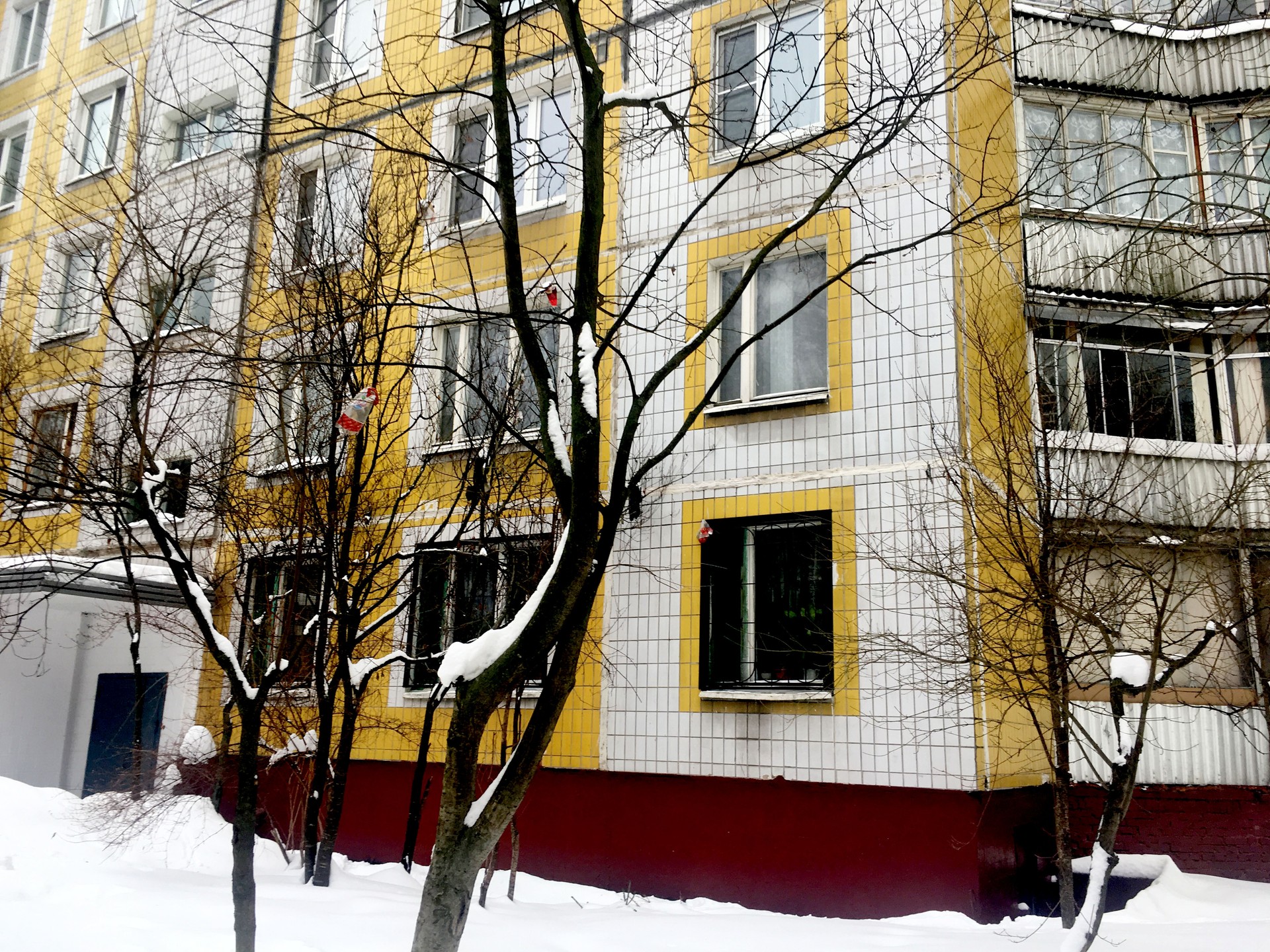 г. Москва, ул. Ясногорская, д. 3-фасад здания