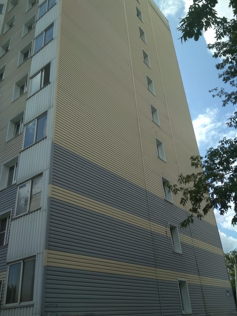 край. Алтайский, г. Барнаул, ул. Колесная, д. 12-фасад здания